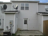 104 Pinegrove Ct photo'