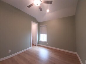 8015 Allston Vlg Trl in Spring, TX - Building Photo - Building Photo