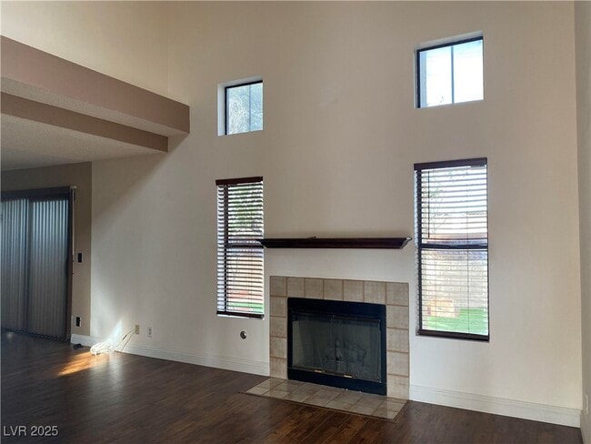 3224 Centavo Dr in Las Vegas, NV - Building Photo - Building Photo