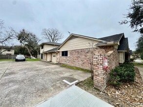 17113 Blackhawk Blvd in Friendswood, TX - Building Photo - Building Photo