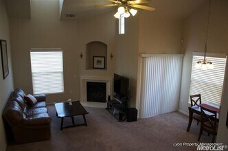 5350 Dunlay Dr in Sacramento, CA - Building Photo - Building Photo