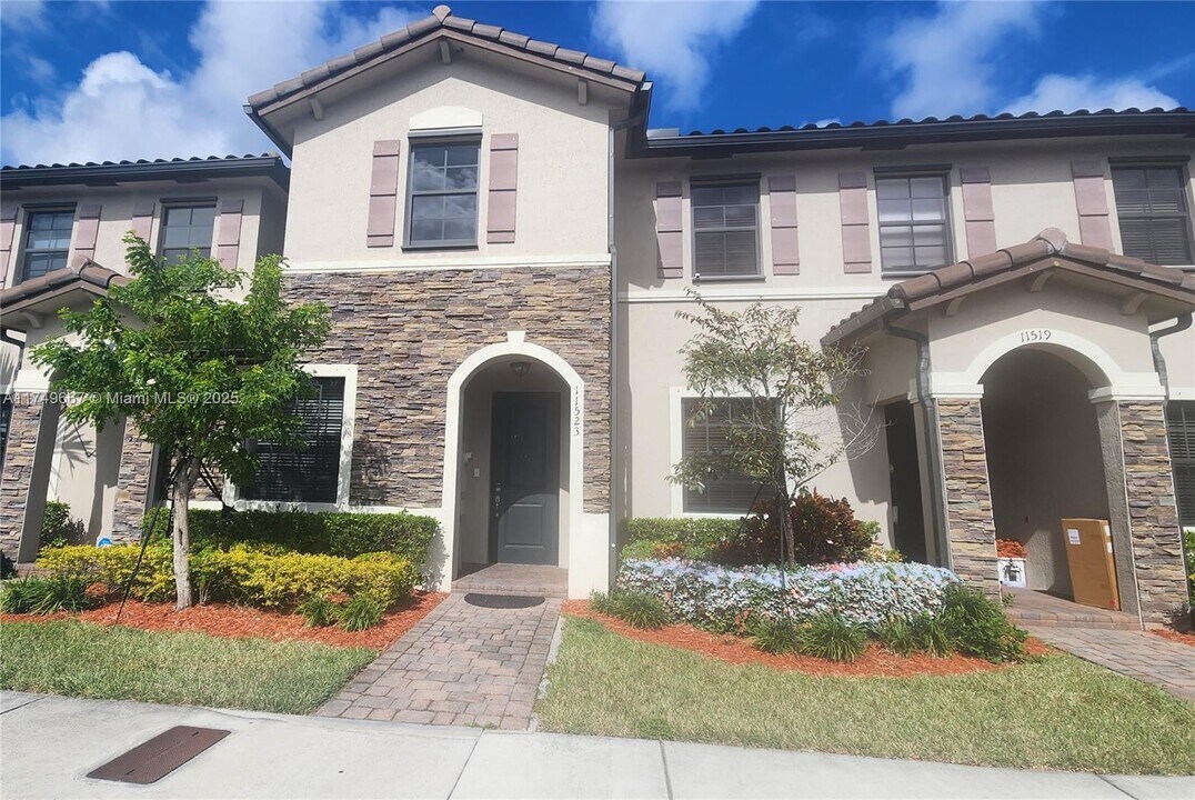 11523 SW 248th Ln in Homestead, FL - Building Photo