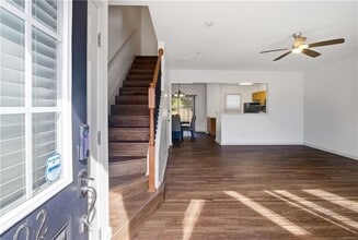 2992 Deerborne Ct in Atlanta, GA - Foto de edificio - Building Photo