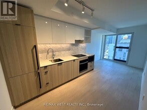 252 Church St in Toronto, ON - Building Photo - Building Photo