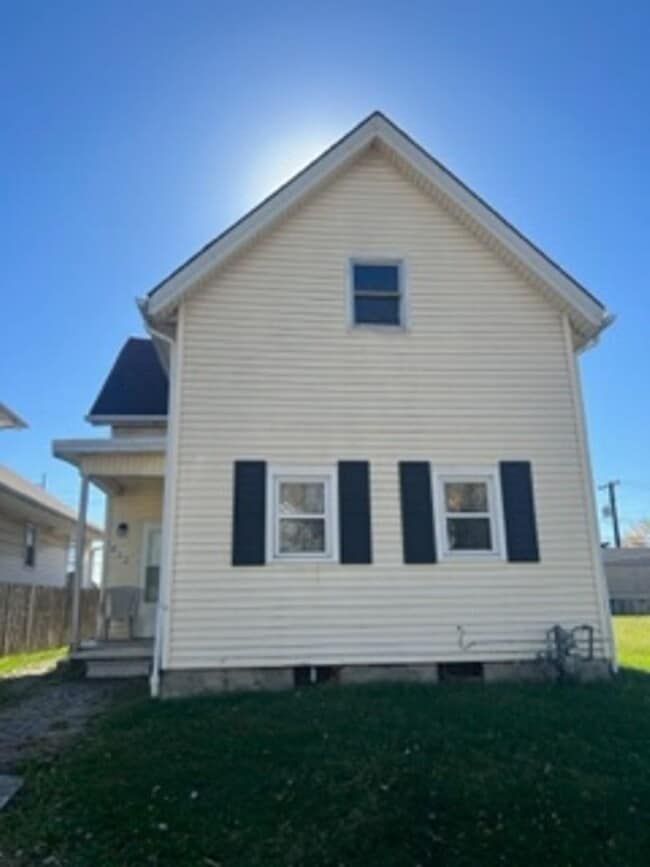 property at 313 E Franklin St