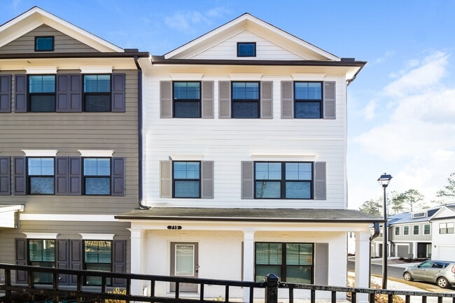 property at 719 Calvin Pk Dr