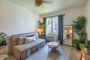 900 Pennsylvania Ave in Miami Beach, FL - Building Photo