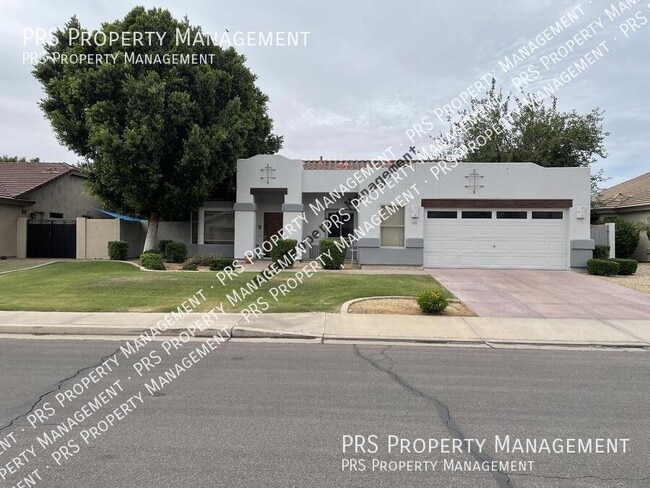 property at 1435 E Galveston St