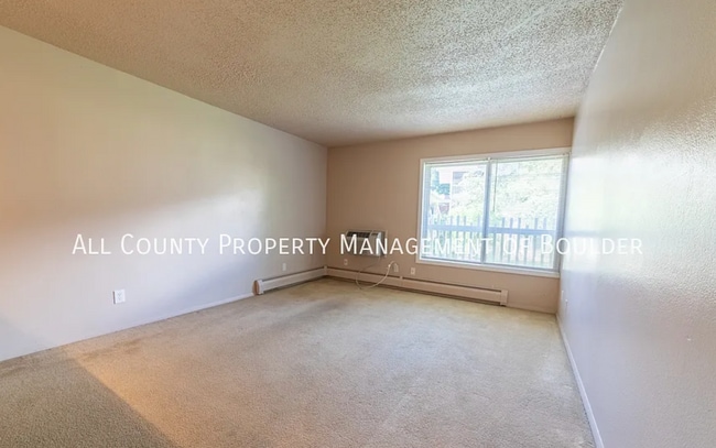 2707 Valmont Rd, Unit Eden East 201D in Boulder, CO - Building Photo - Building Photo