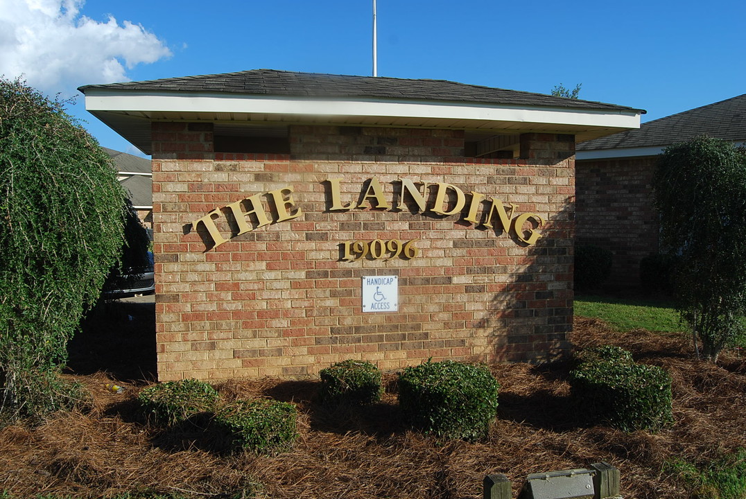 The Landing in Robertsdale, AL - Foto de edificio