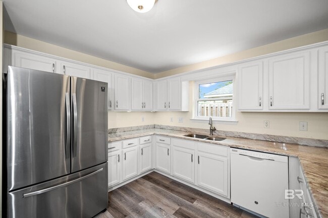 25930 Overton Dr in Daphne, AL - Building Photo - Building Photo