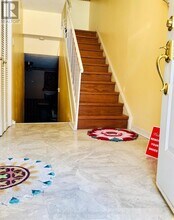 653-653 Village Pkwy in Markham, ON - Building Photo - Building Photo