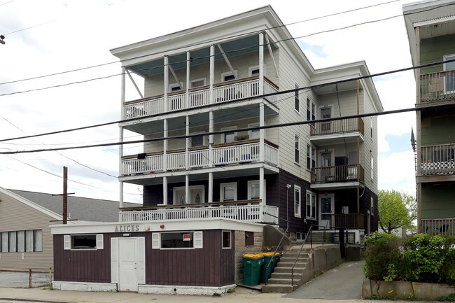 521 Elm St