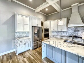 12511 S Granite Ave in Bixby, OK - Foto de edificio - Building Photo