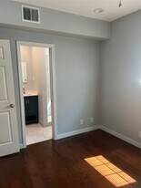 2812 Live Oak St in Houston, TX - Building Photo