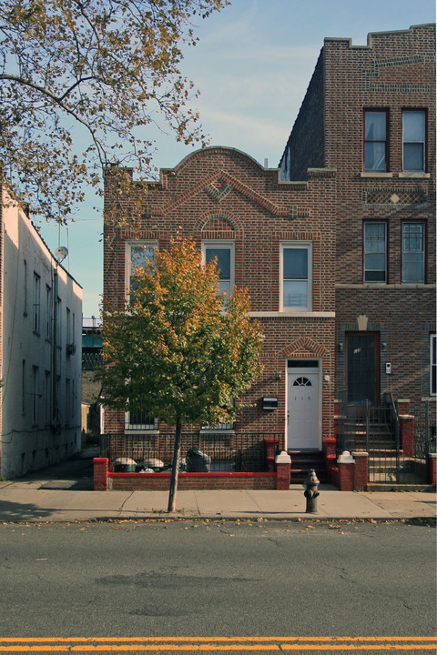 119 Rockaway Pky in Brooklyn, NY - Foto de edificio