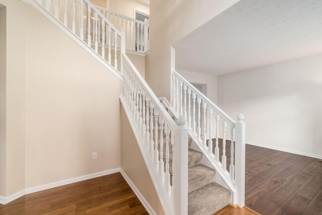 7916 Bridge Crossing Ct in Powell, OH - Building Photo - Building Photo