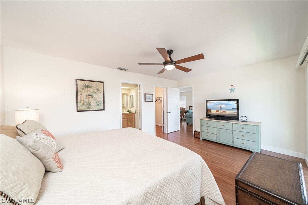 822 SW 48th Terrace in Cape Coral, FL - Foto de edificio