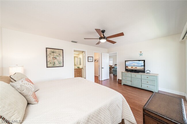 property at 822 SW 48th Terrace