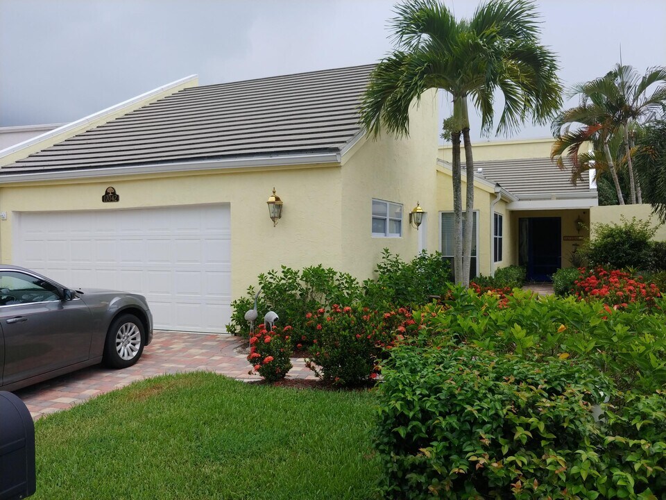 17042 Traverse Cir in Jupiter, FL - Building Photo