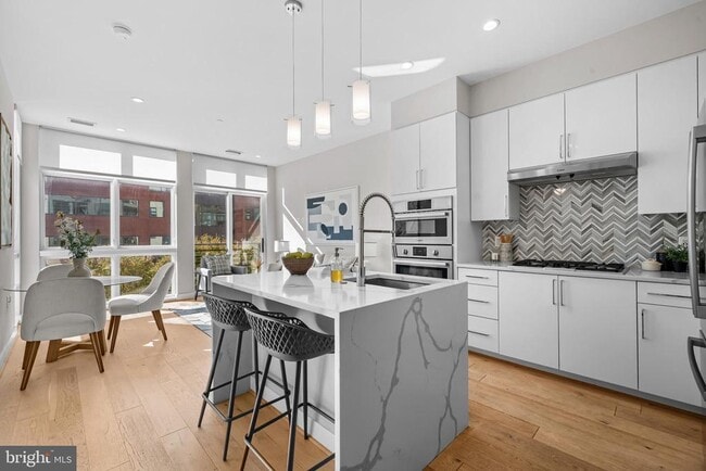 646 H St NE in Washington, DC - Foto de edificio - Building Photo