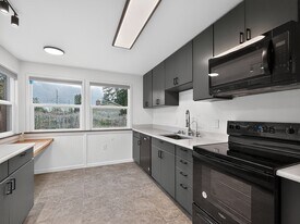 12705 Evanston Ave N in Seattle, WA - Building Photo