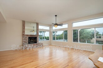 846 S Cedros Ave in Solana Beach, CA - Building Photo - Building Photo