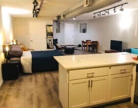 2153 W Potomac Ave in Chicago, IL - Building Photo - Building Photo