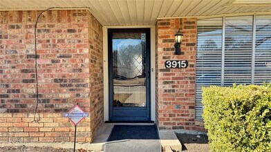 3915 Spring Hollow Dr in Carrollton, TX - Building Photo - Building Photo