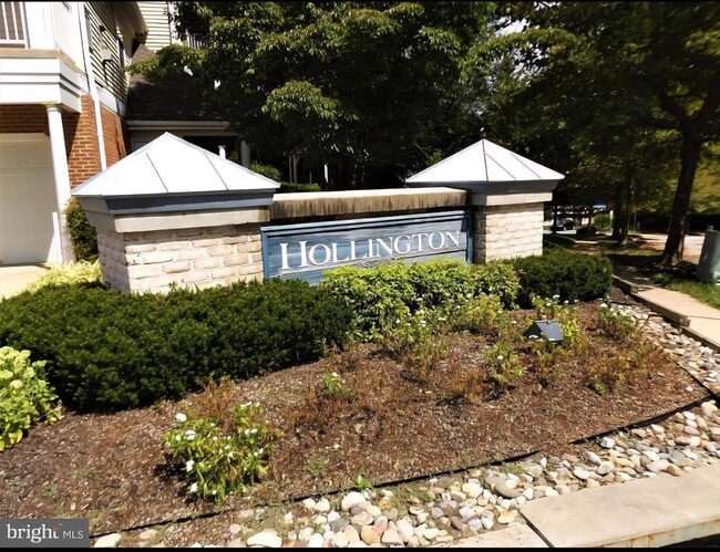property at 5000 Willow Branch Way