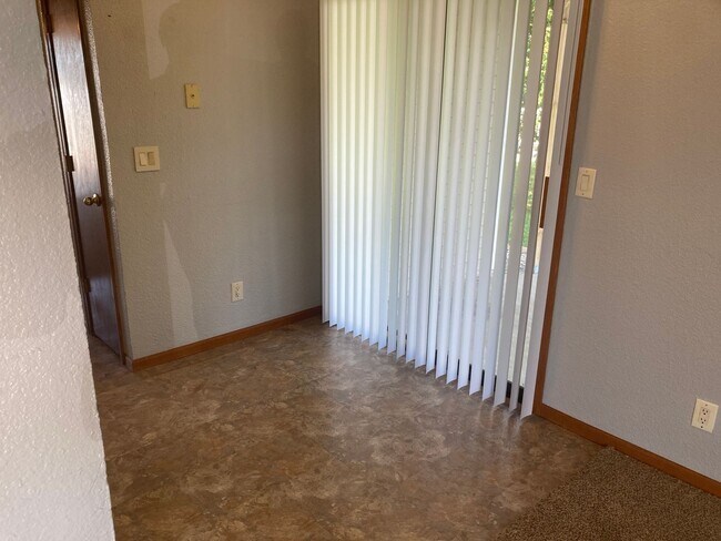 854 State Rte D-Unit -854 Hwy D #37 in Osage Beach, MO - Building Photo - Building Photo