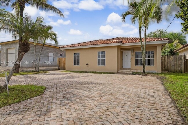 property at 309 SW 2nd St