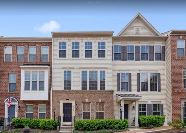 property at 1604 Sebring Ct