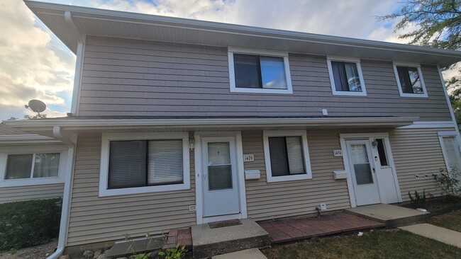 property at 1426 Bear Flag Dr