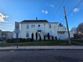 110 Main St in Griswold, CT - Building Photo