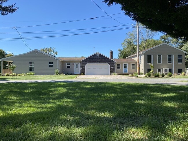 53B Cummings Ln in Westport, MA - Building Photo - Building Photo