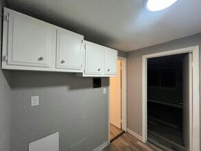 13430 Euclid Ave in East Cleveland, OH - Foto de edificio - Building Photo