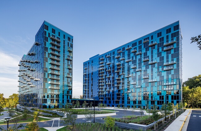 Exo in Reston, VA - Foto de edificio - Building Photo