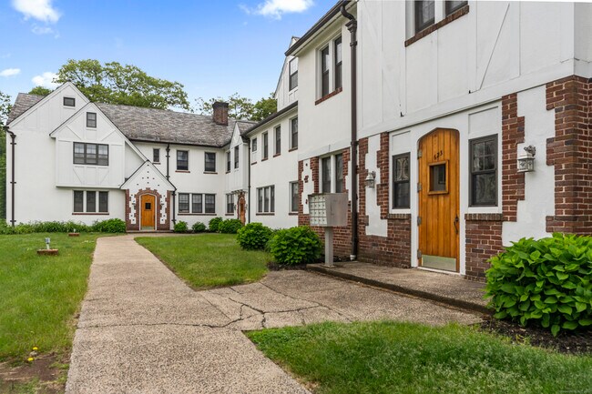 623 Whitney Ave in New Haven, CT - Building Photo - Building Photo