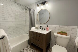 58 Astor Pl in Jersey City, NJ - Building Photo - Building Photo