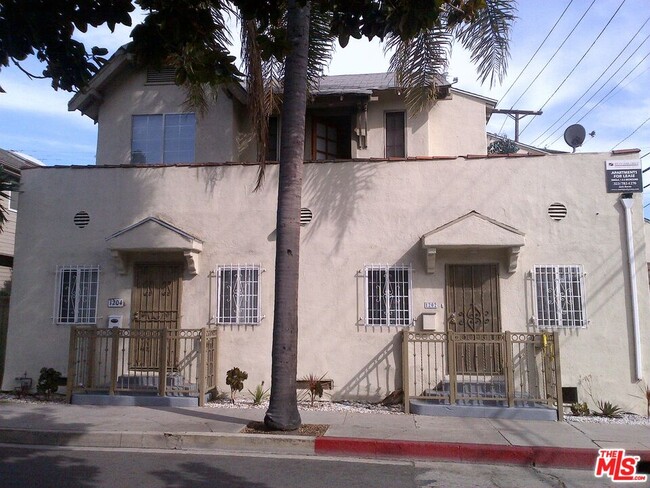 property at 1204 N Citrus Ave