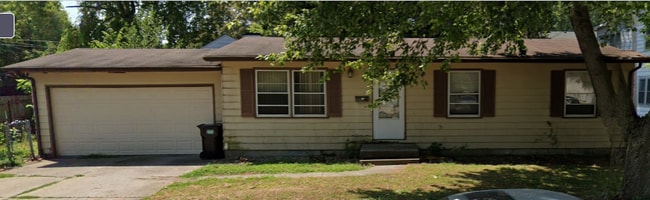 property at 901 W Vine St