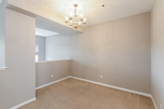 572 Blackwood Terrace in Sunnyvale, CA - Building Photo - Building Photo