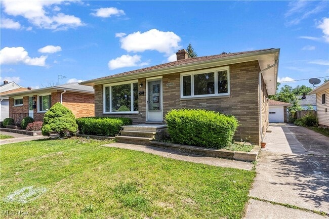 22000 Nicholas Ave in Euclid, OH - Building Photo - Building Photo