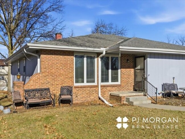 property at 9524 Maple St