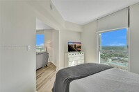 9055 SW 73rd Ct in Miami, FL - Building Photo - Building Photo