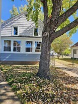 1206 Pershing St in Eau Claire, WI - Building Photo