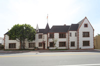 Somerset Apartments in Ventura, CA - Building Photo - Building Photo