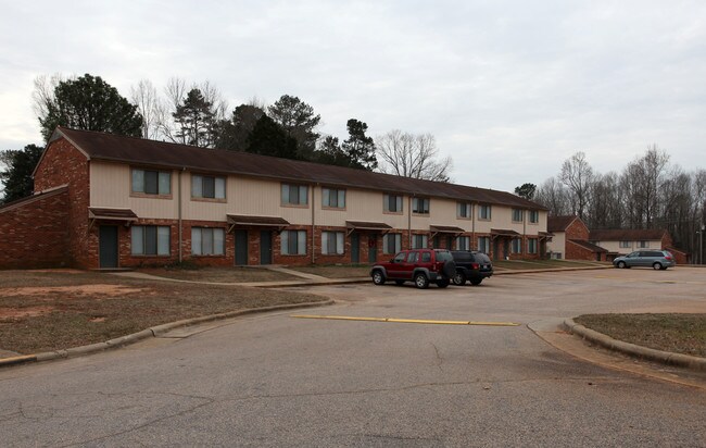 McDowell Townhomes in Wake Forest, NC - Building Photo - Building Photo