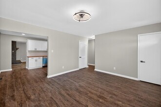 1994 Brynell Dr in Lexington, KY - Building Photo - Building Photo